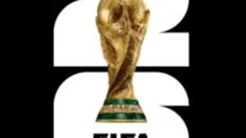 《山东球迷生死危机：勇战病魔却遭欠款，昏迷四天ICU内耗资惊人》