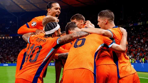 “穗港澳足球盛事热烈开启”